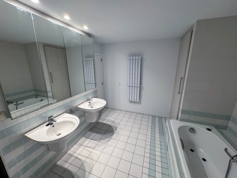 Totaalrenovatie badkamer — voor renovatie